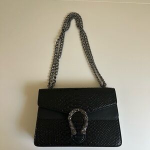 Black shoulder bag